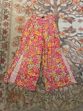Lulu's Coral Pink Floral Wide-Leg Pants